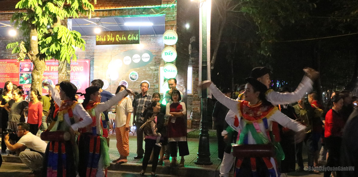 Bánh Dầy Quán Gánh tại Lễ hội văn hóa ẩm thực Hà Nội 2018
